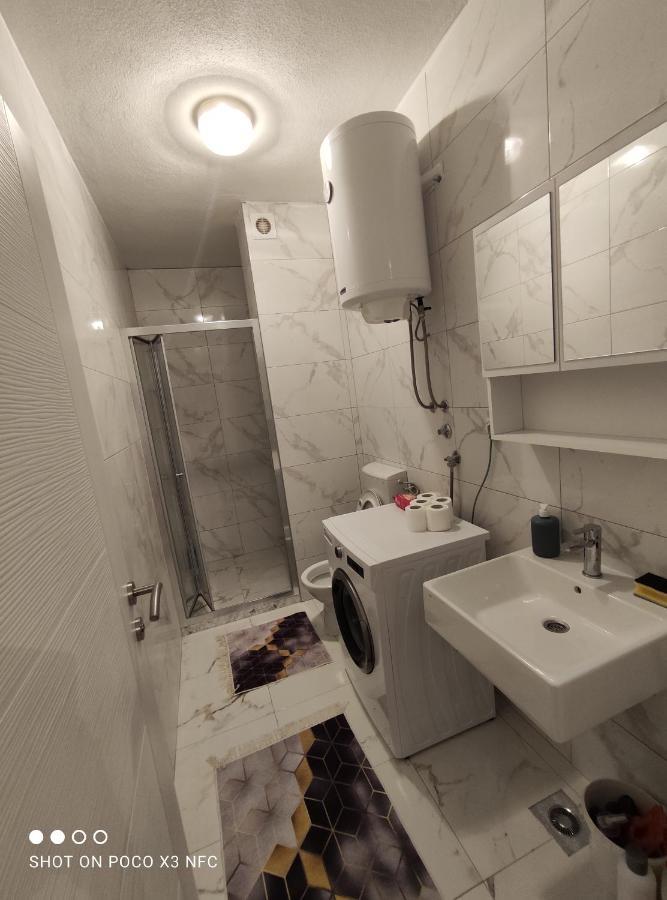 Apartman Deric Nevesinje エクステリア 写真